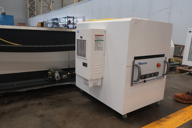 ACCURL Proizvođač 1000W CNC laserski stroj za rezanje s IPG 1KW