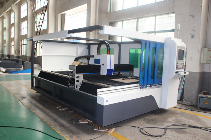 Laserski stroj za rezanje vlaknastog lima IPG 1000W